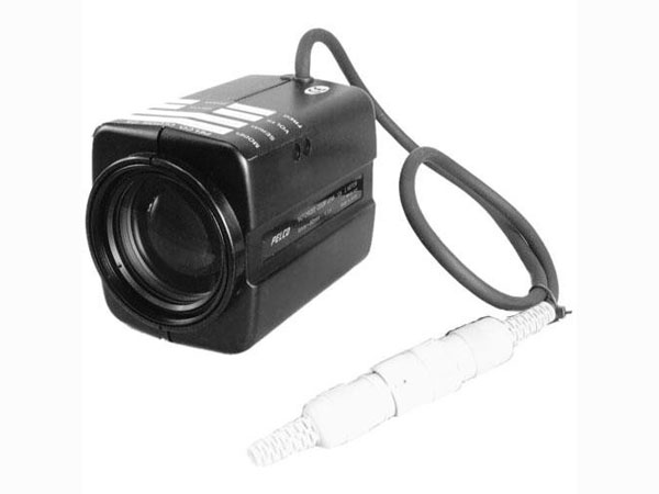 13ZD5.5X30 Pelco Lens 1/3-inch Motorized Zoom 30X 5.5-165mm Focal Length Auto-Iris DC Drive