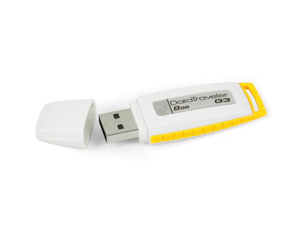 DTIG3/8GB Kingston 8GB DataTraveler Generation 3 (G3) USB Flash Drive (White & Yellow) 